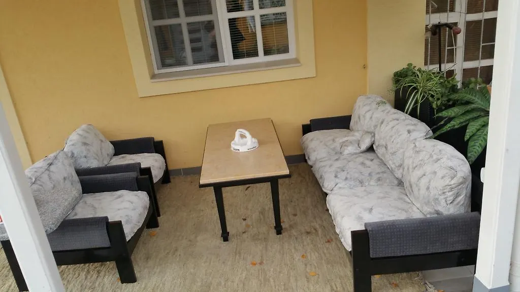 Apartment Patricia With Garden Budapest