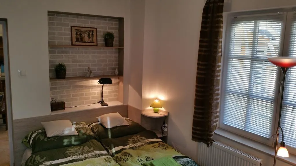 Apartment Patricia With Garden Budapest